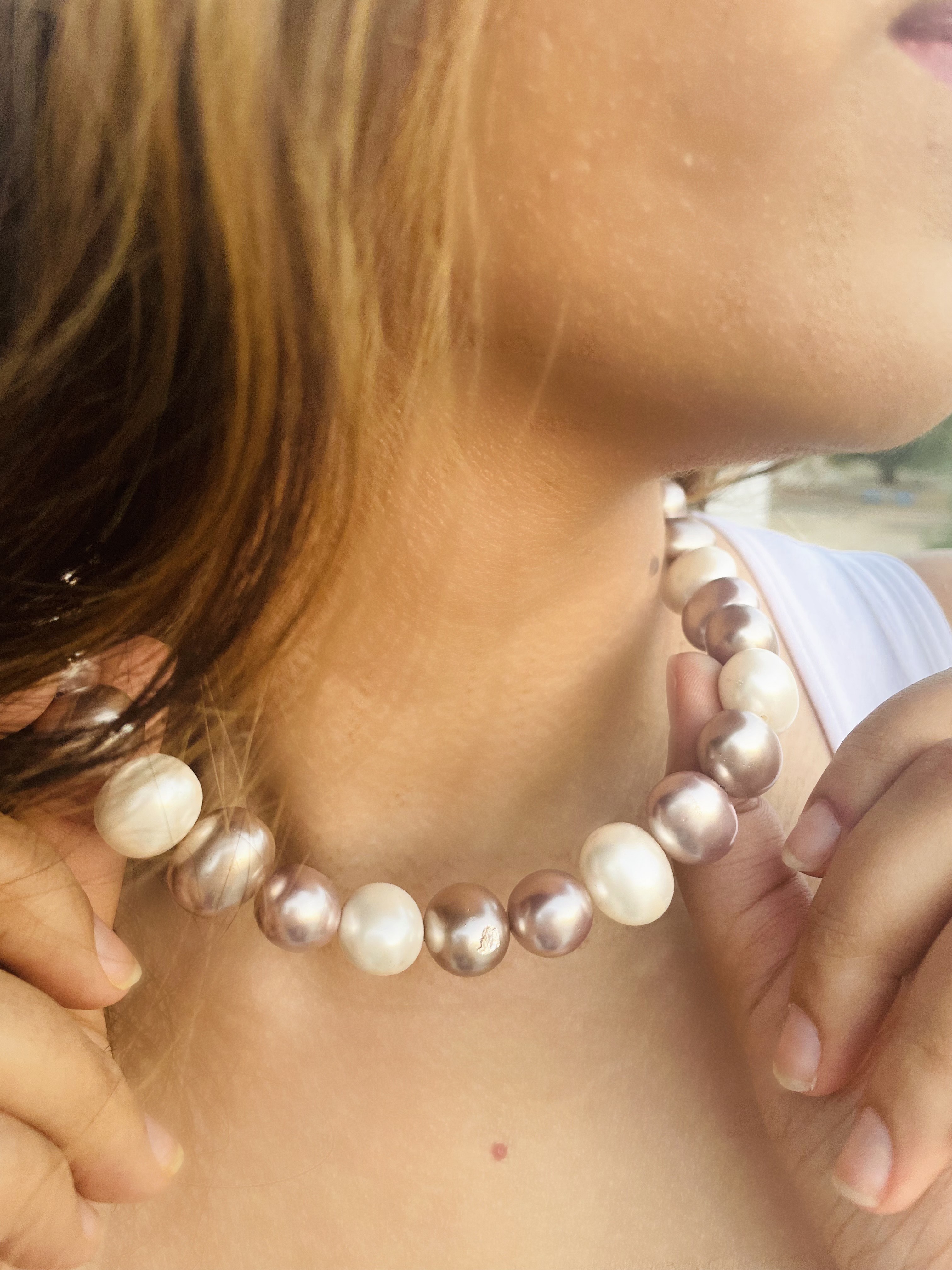 Dual-tone Pearl Necklace